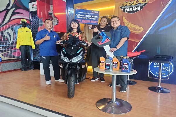 Hadiah Aerox karena beli oli yamahalube